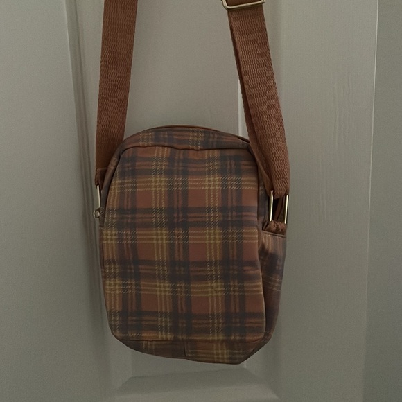 Wild fable   Never used   Smoke free home - Picture 4 of 4